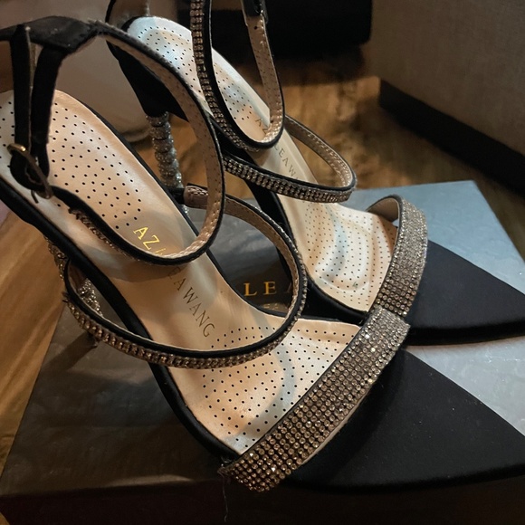 Heels - Picture 3 of 5